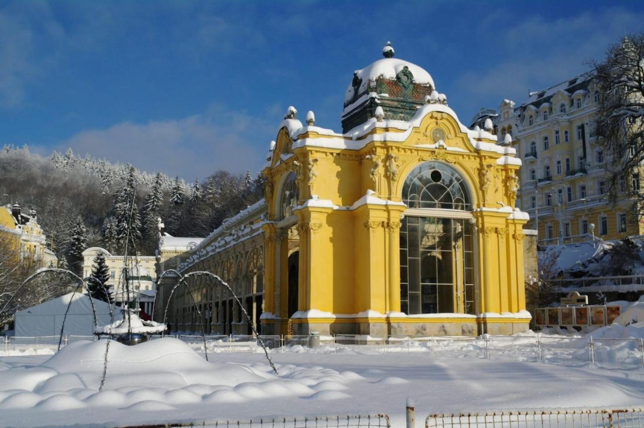 Hotel Maxim Mariánské Lázně Esterno foto