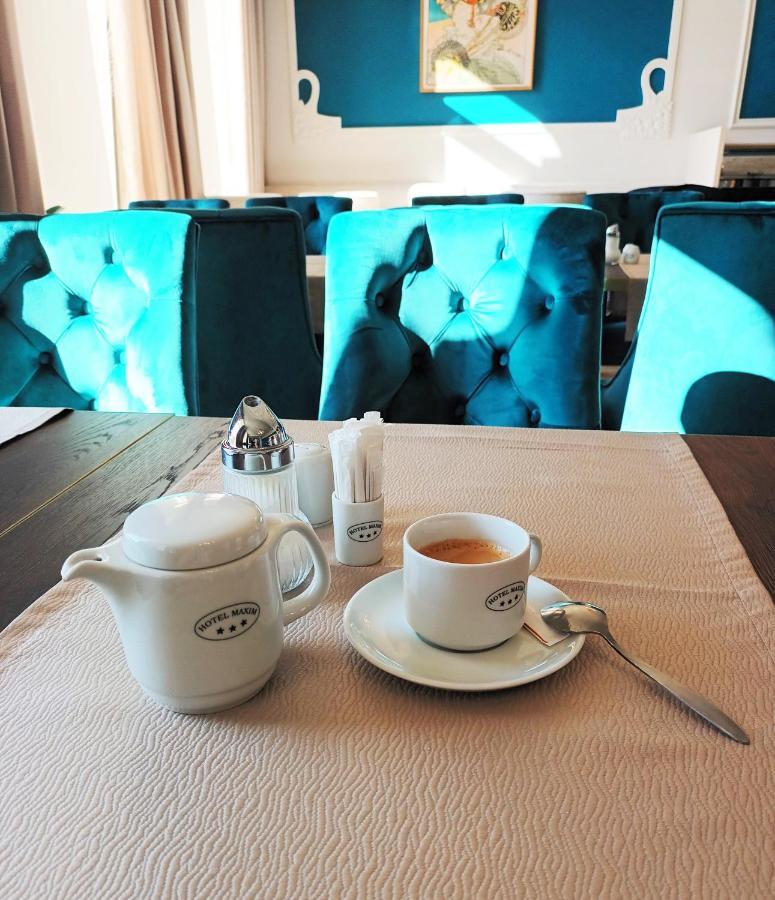 Hotel Maxim Mariánské Lázně Esterno foto