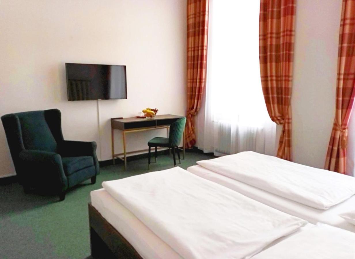 Hotel Maxim Mariánské Lázně Esterno foto