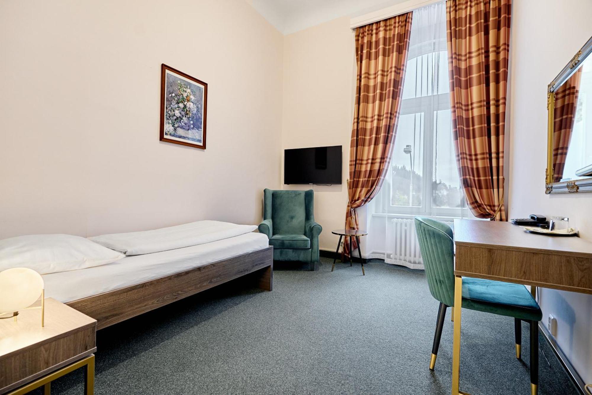 Hotel Maxim Mariánské Lázně Esterno foto