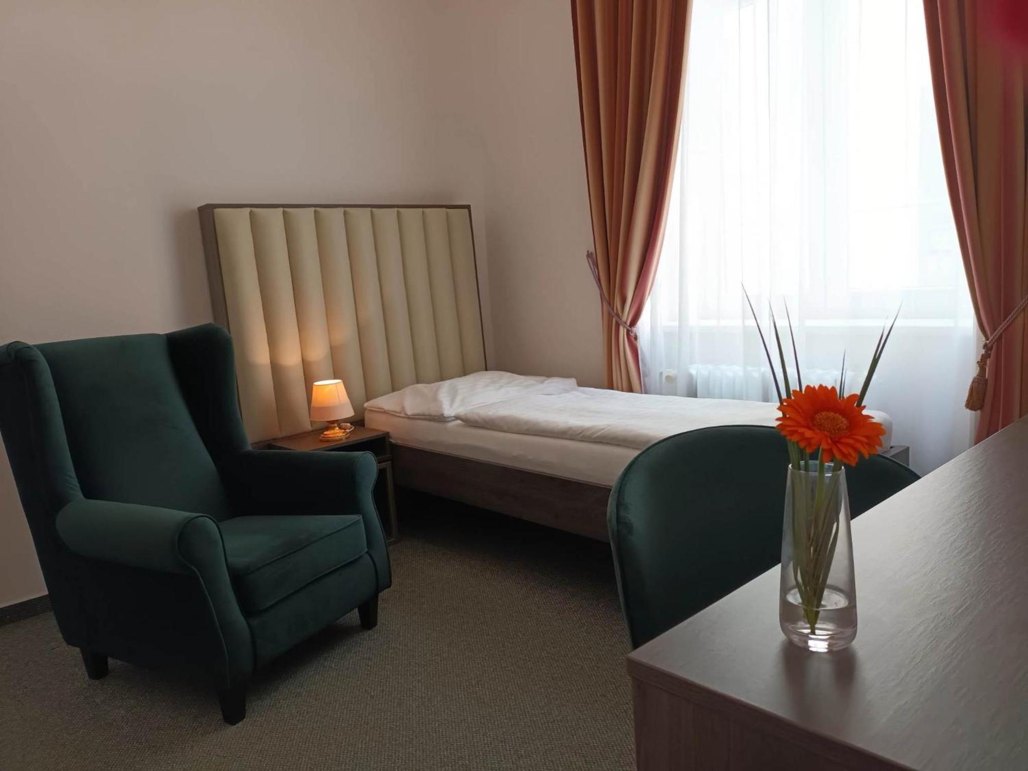 Hotel Maxim Mariánské Lázně Esterno foto